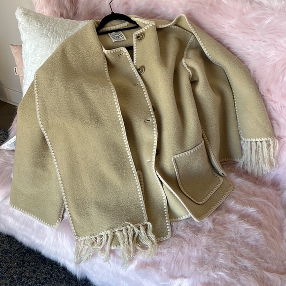 ❌SOLD❌ TOTEME
Draped fringed wool-blend jacket 32 - Picture 11 of 14